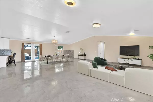 Oak Hills, CA 92344,11727 Lamont CT