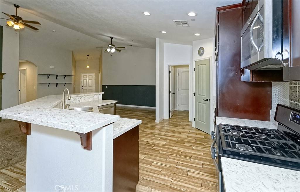 Victorville, CA 92395,12745 Autumn Leaves AVE
