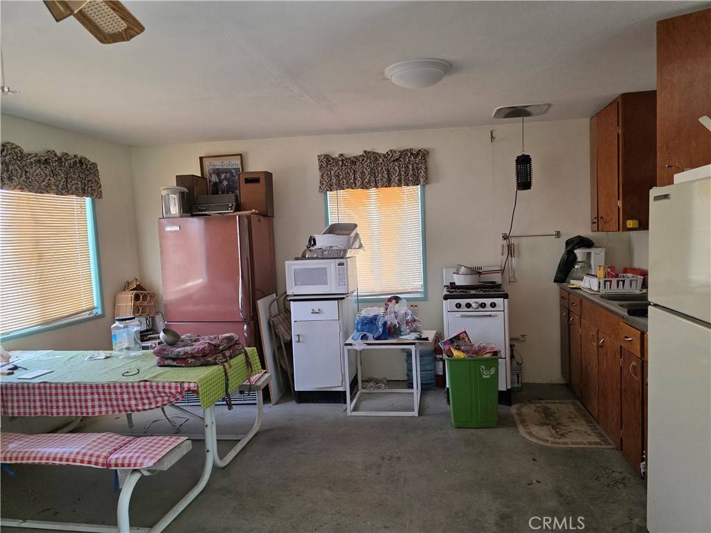 Landers, CA 92285,5457 Larrea RD