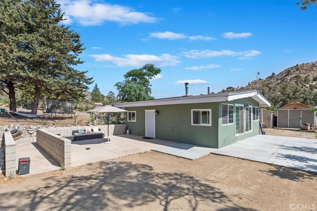 Wrightwood, CA 92397,1946 Desert Front RD