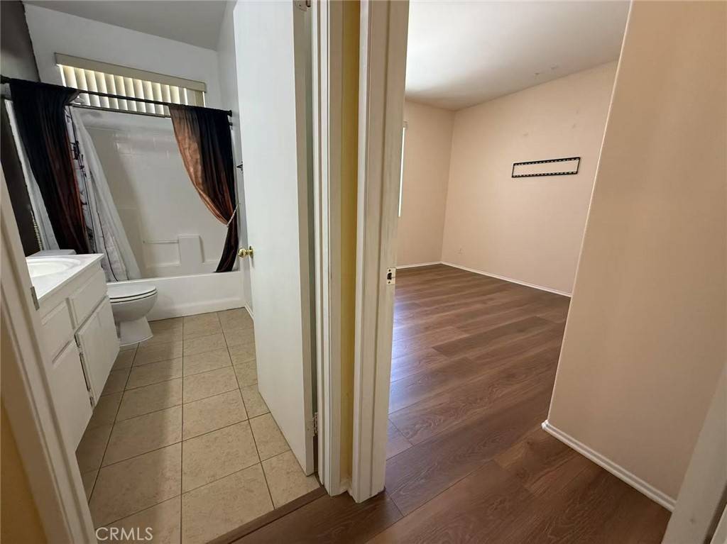 Victorville, CA 92395,12673 Field WAY