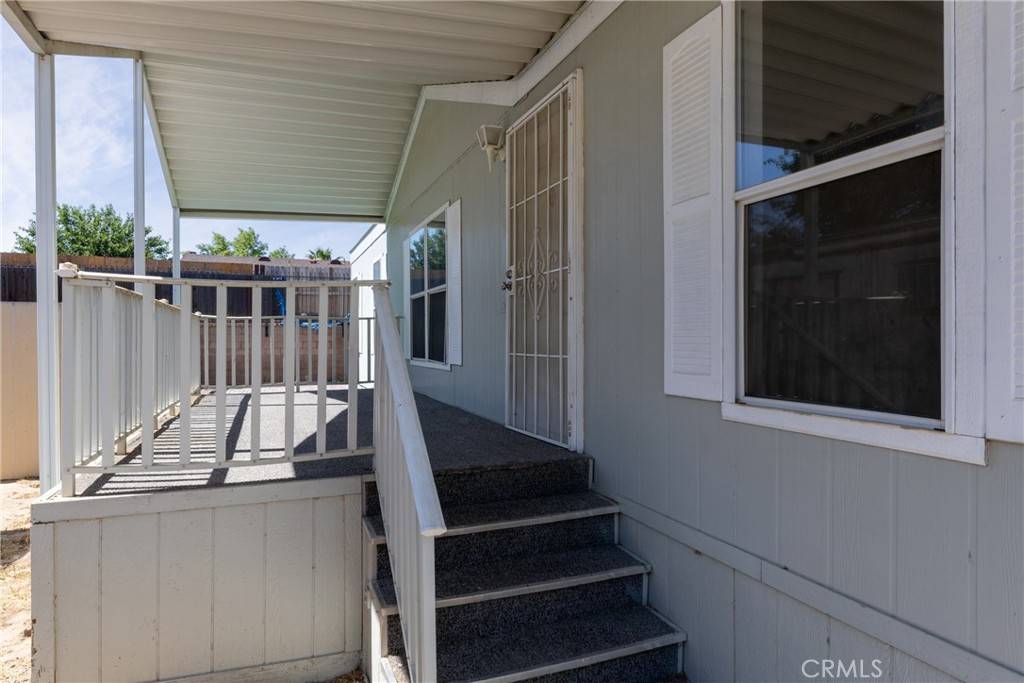 Lancaster, CA 93535,2330 E Avenue J8 #50