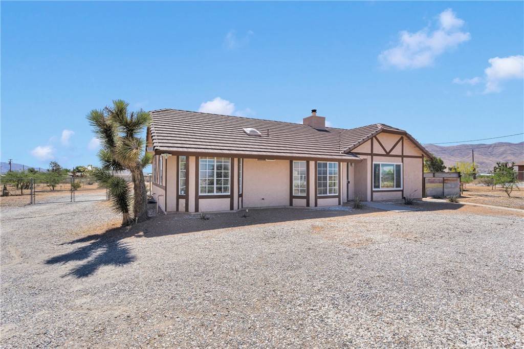 Apple Valley, CA 92308,10443 Caribou AVE