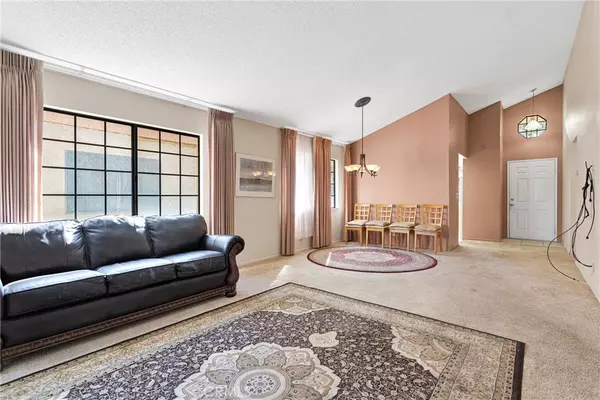 Apple Valley, CA 92308,11714 Oak ST