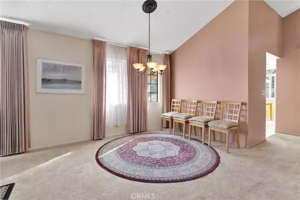 Apple Valley, CA 92308,11714 Oak ST