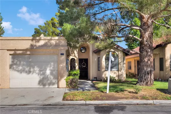 Apple Valley, CA 92308,11714 Oak ST