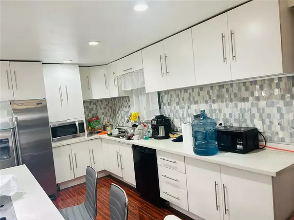 Rialto, CA 92376,1025 Sur Riverside Av #26