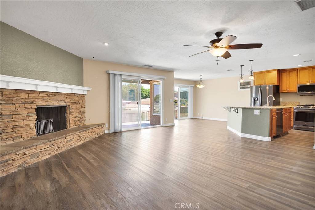 Victorville, CA 92395,13435 Spring Valley