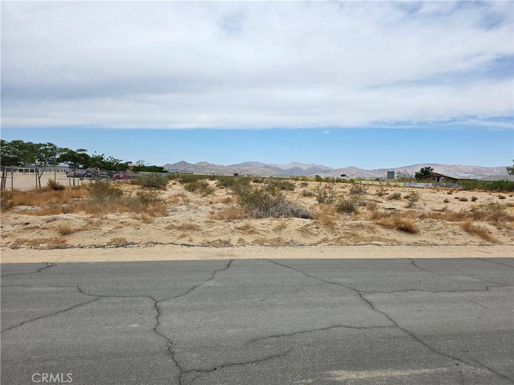 500 Locust AVE, Lucerne Valley, CA 92356