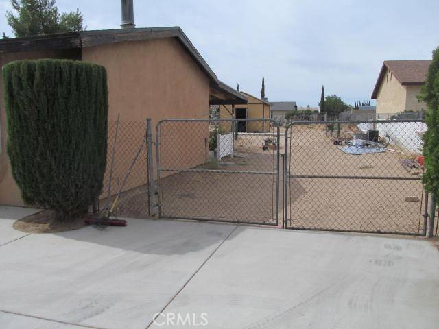 Hesperia, CA 92345,14537 Yucca ST