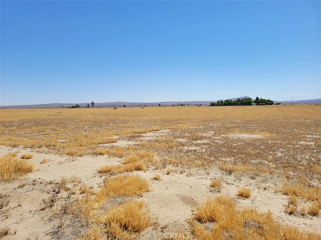 127 E Avenue J, Lancaster, CA 93535