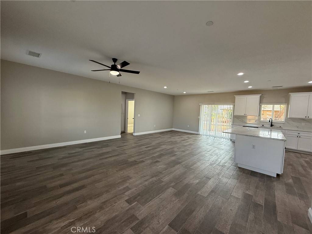 Apple Valley, CA 92308,10516 Mohawk