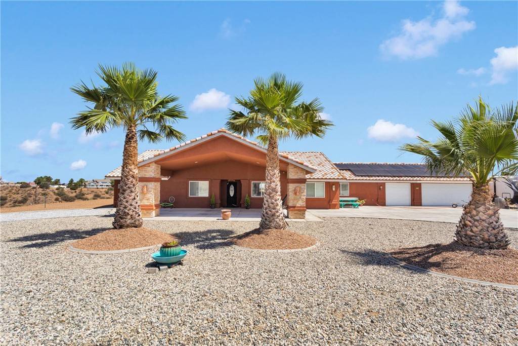 Phelan, CA 92371,9512 Mesquite ST