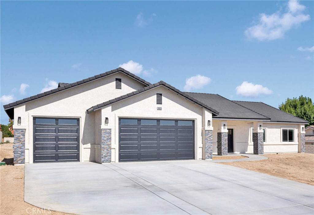 Apple Valley, CA 92307,16323 Menahka RD