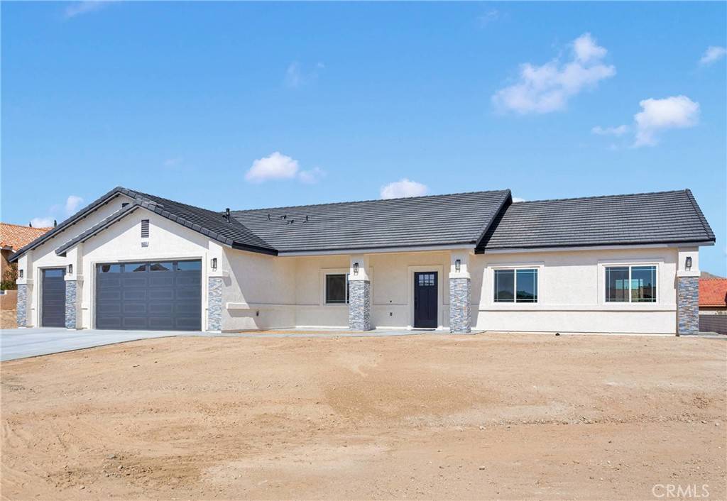 Apple Valley, CA 92307,16323 Menahka RD