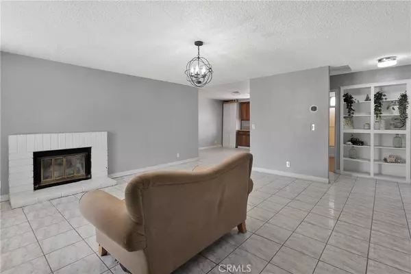 Adelanto, CA 92301,10413 Buckboard CIR