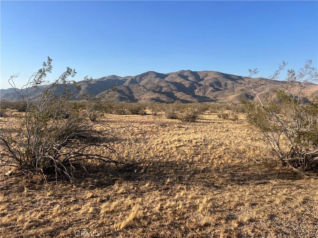 Apple Valley, CA 92308,0 Wren ST