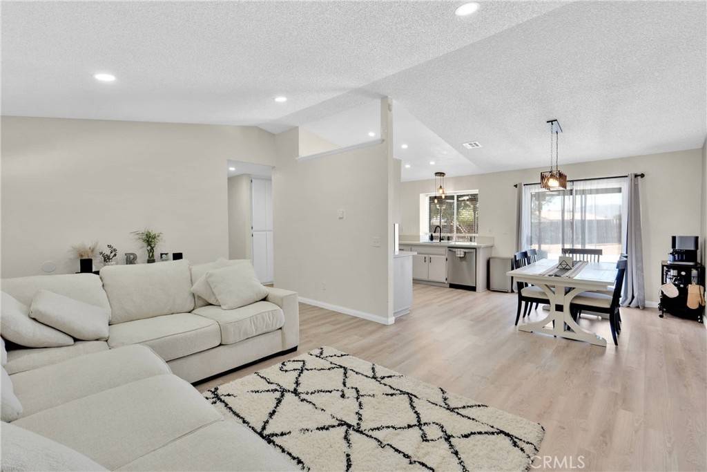 Apple Valley, CA 92307,14769 Nanticoke RD
