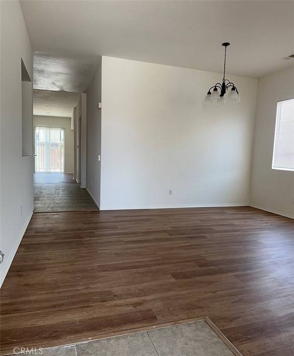 Oak Hills, CA 92344,9019 Fremont CT