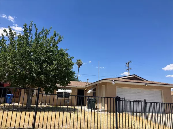 921 Las Amigas DR, Barstow, CA 92311