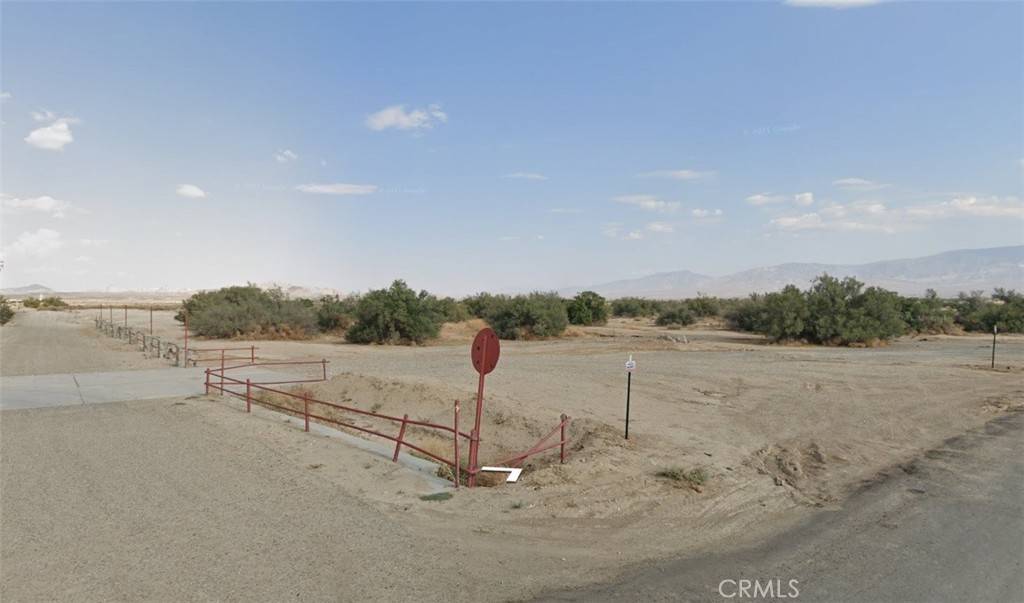 Lucerne Valley, CA 92356,45211202 678 Granite RD