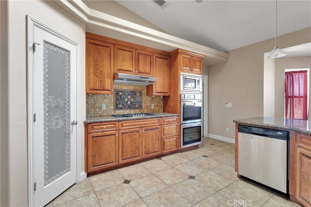Apple Valley, CA 92307,15090 Olema RD