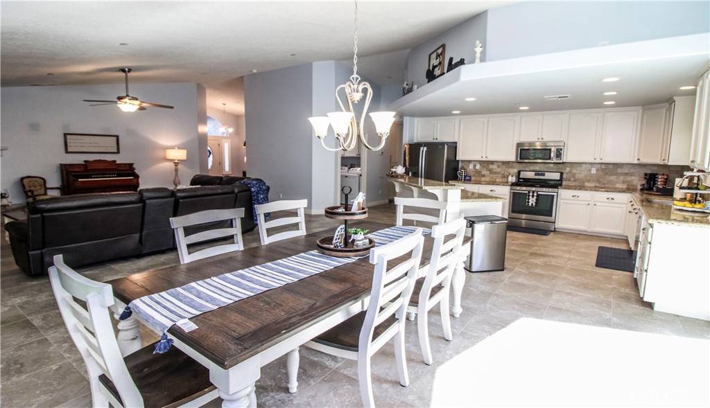 Victorville, CA 92395,18224 Kalin Ranch DR