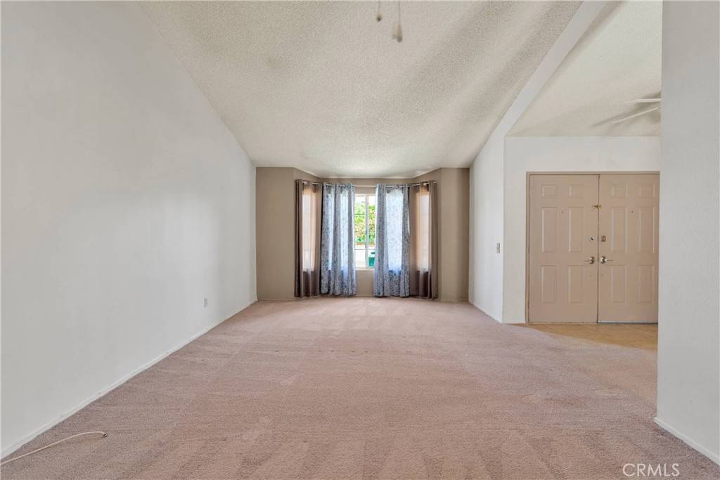 Victorville, CA 92392,13491 Solitude CIR