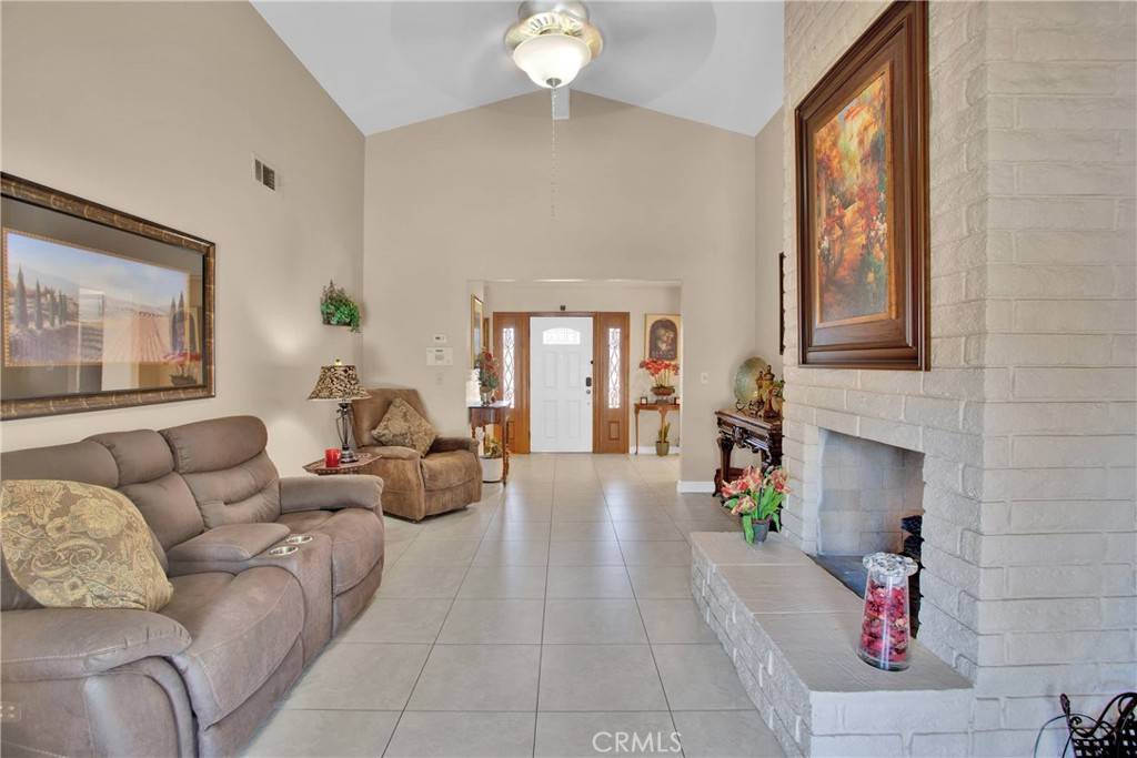 Victorville, CA 92395,12608 Tamarisk RD