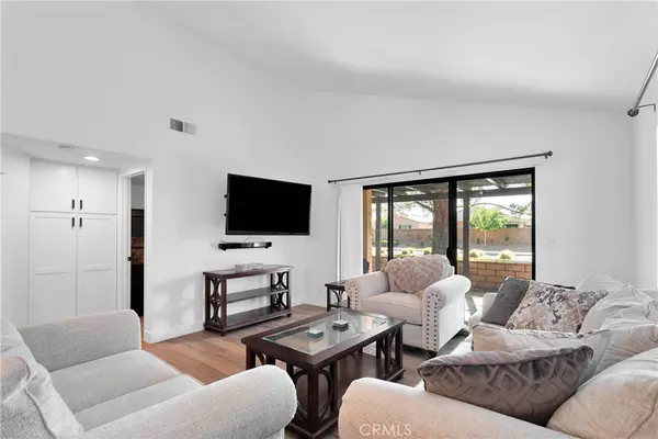 Apple Valley, CA 92308,11722 Oak ST