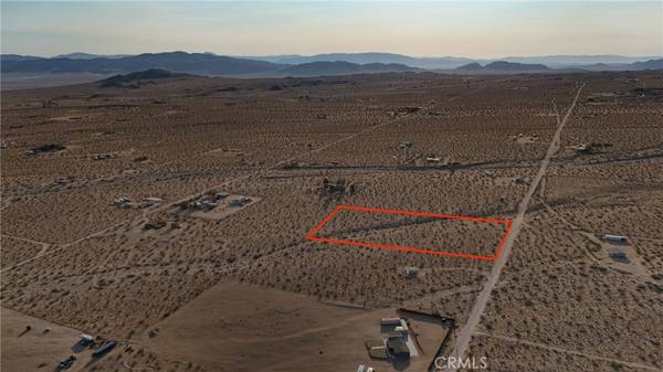 766 Quail Bush RD, Landers, CA 92285