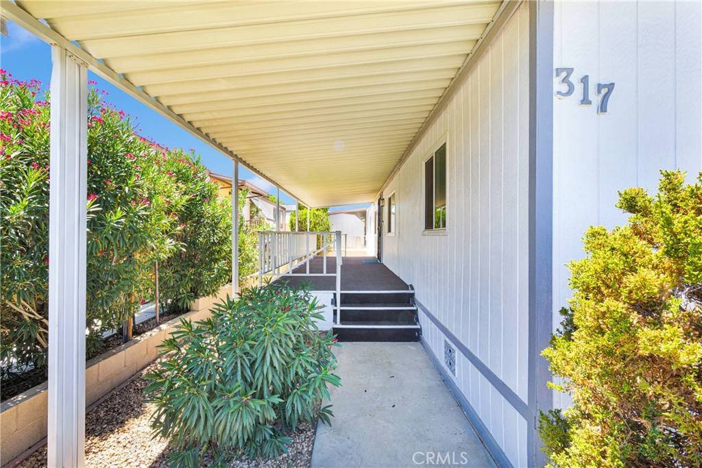 Victorville, CA 92392,15252 Seneca RD #317