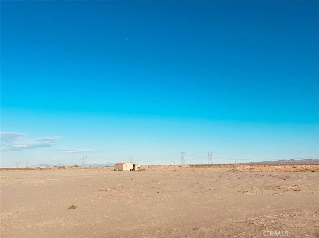 Phelan, CA 92371,0 Oasis RD