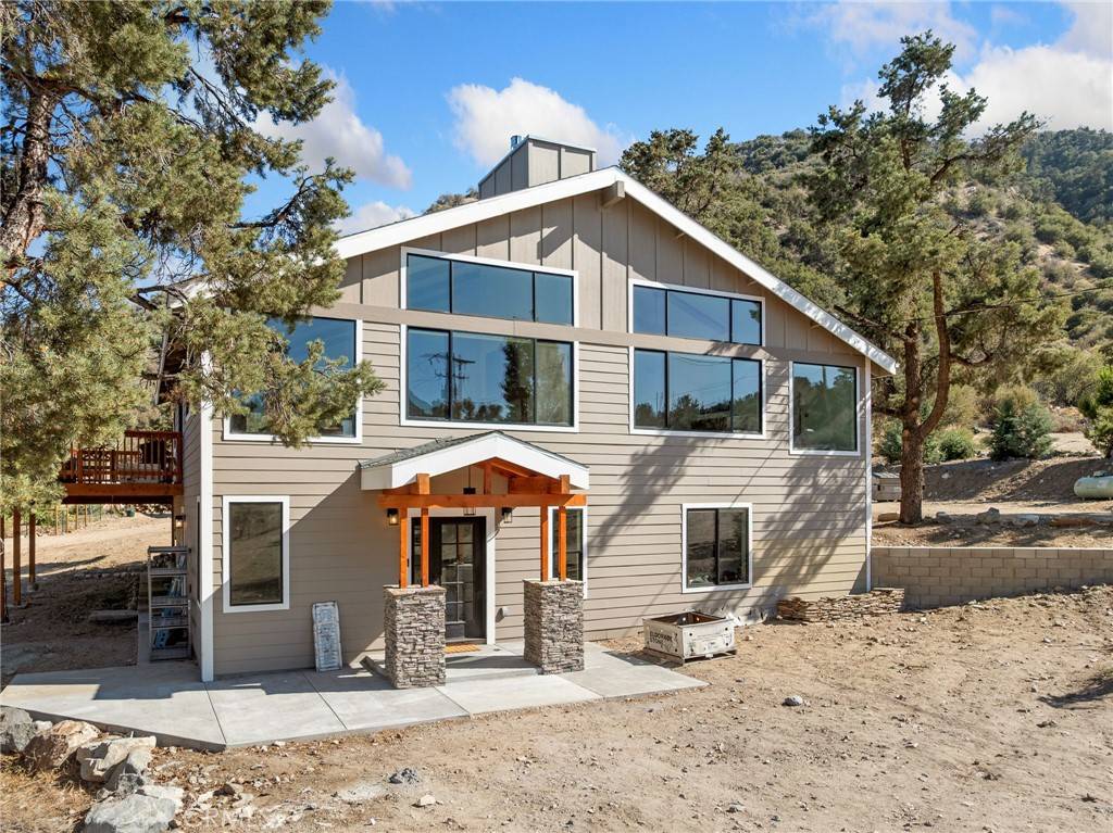 7549 Sand Canyon RD, Wrightwood, CA 92397