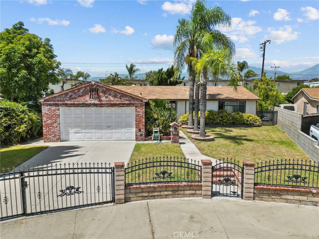 327 Flaxton ST, Pomona, CA 91767