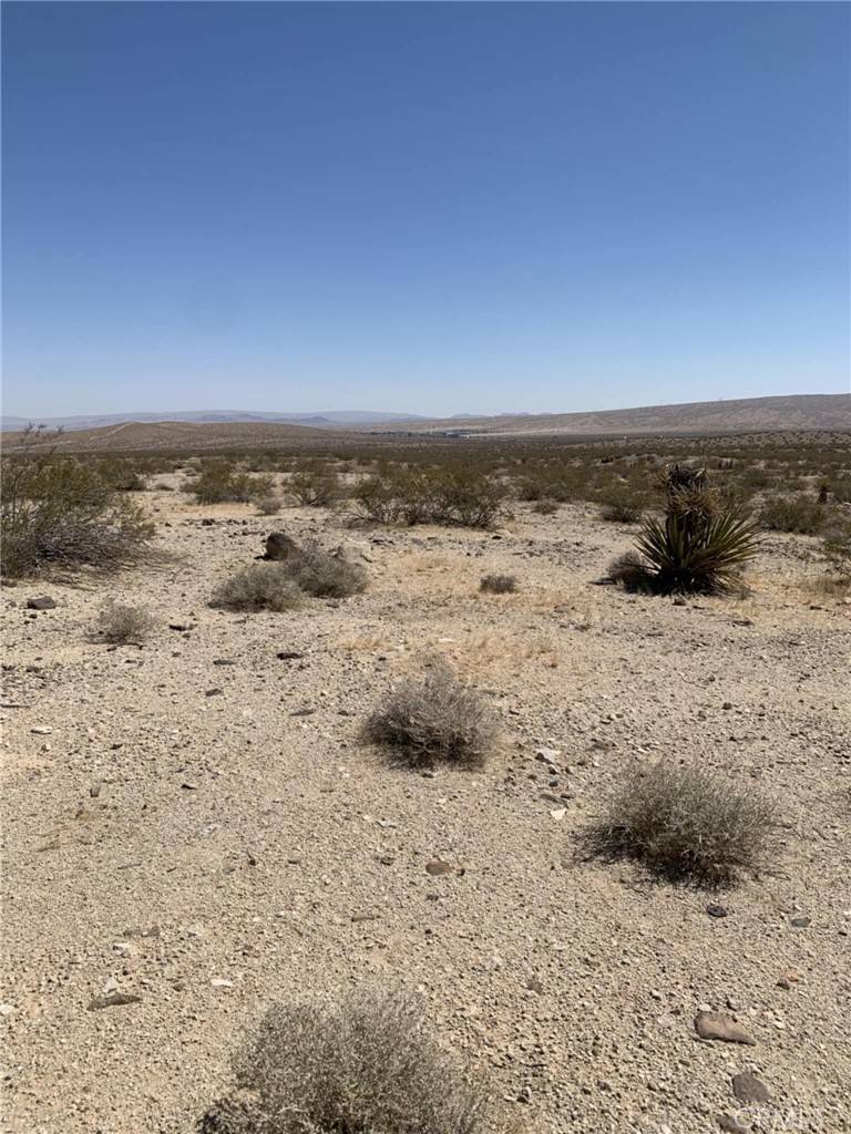 0 Sidewinder RD, Barstow, CA 92311