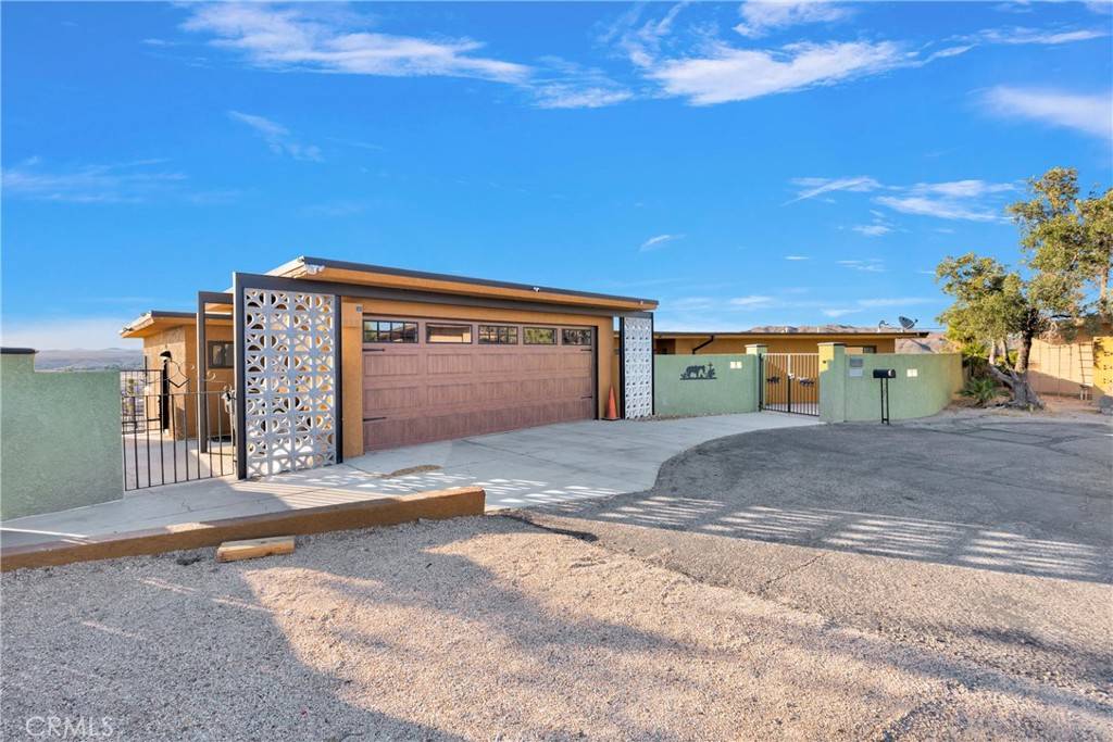 Barstow, CA 92311,10 Hill Top