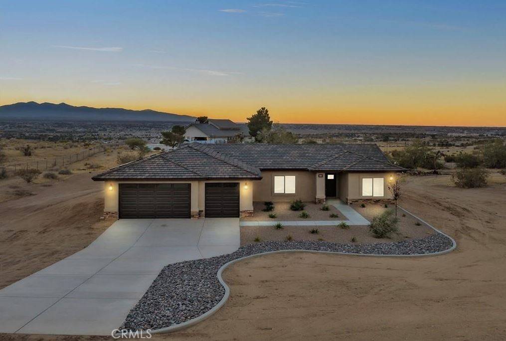 11228 Mockingbird, Apple Valley, CA 92308