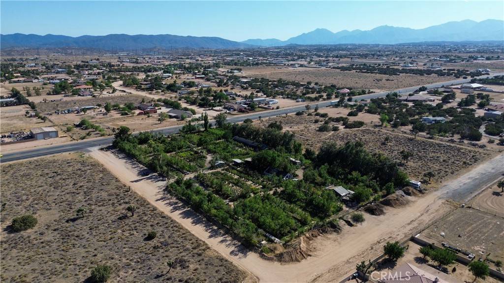 13874 Ranchero RD, Oak Hills, CA 92344