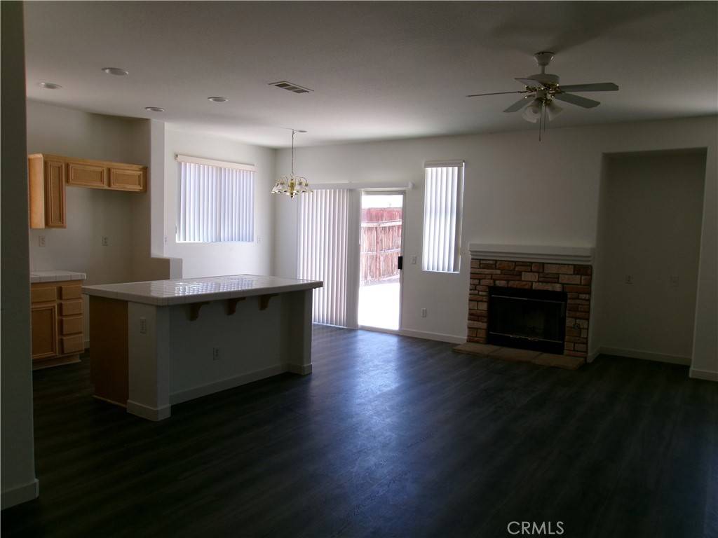 Victorville, CA 92392,13380 VISTA VERDE ST