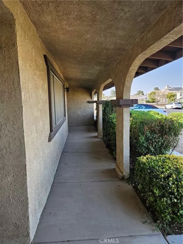 Victorville, CA 92395,12546 Rain Shadow RD