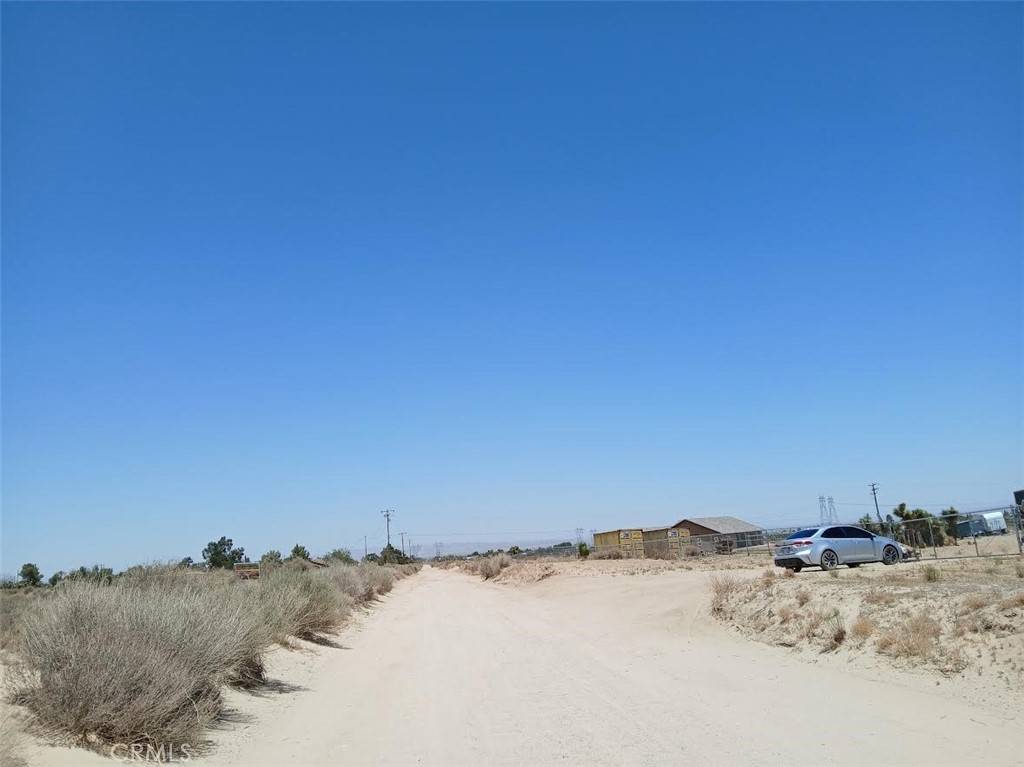 0 Eaby RD, Phelan, CA 92371