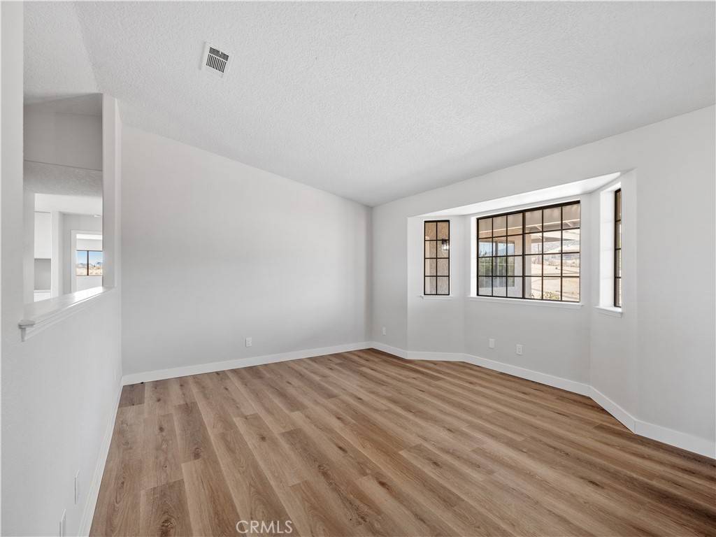 Phelan, CA 92371,5620 Ailanthus ST