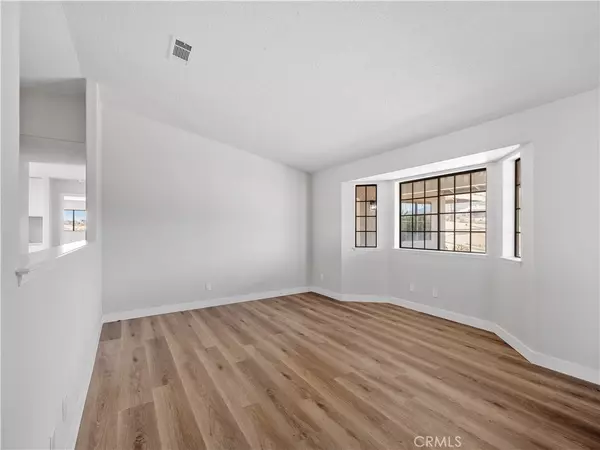 Phelan, CA 92371,5620 Ailanthus ST