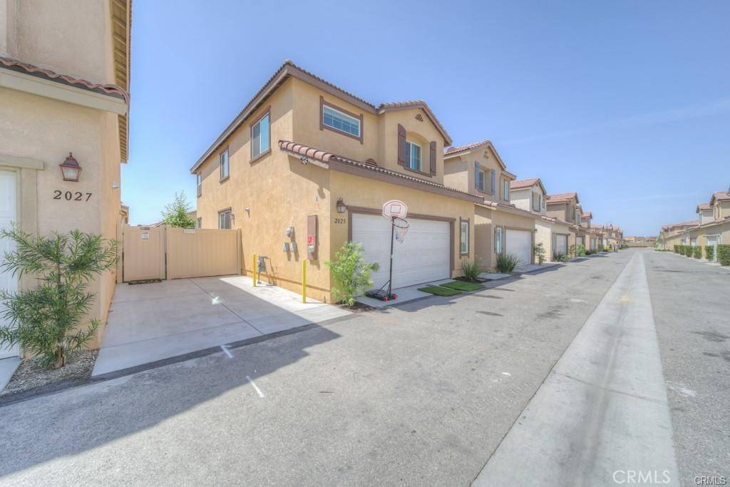 Colton, CA 92324,2025 Juniper LN