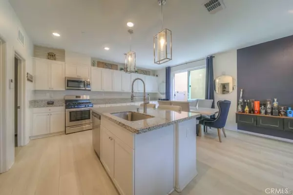 Colton, CA 92324,2025 Juniper LN