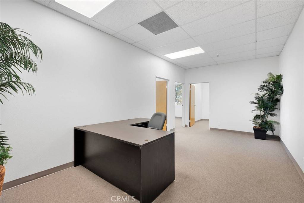 Victorville, CA 92392,15490 Civic DR ##105