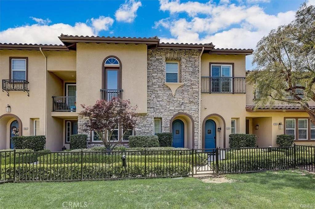 Valencia, CA 91354,28561 Herrera ST