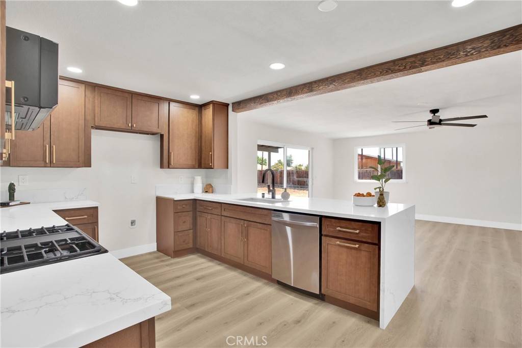 Apple Valley, CA 92307,20357 Shoshonee RD