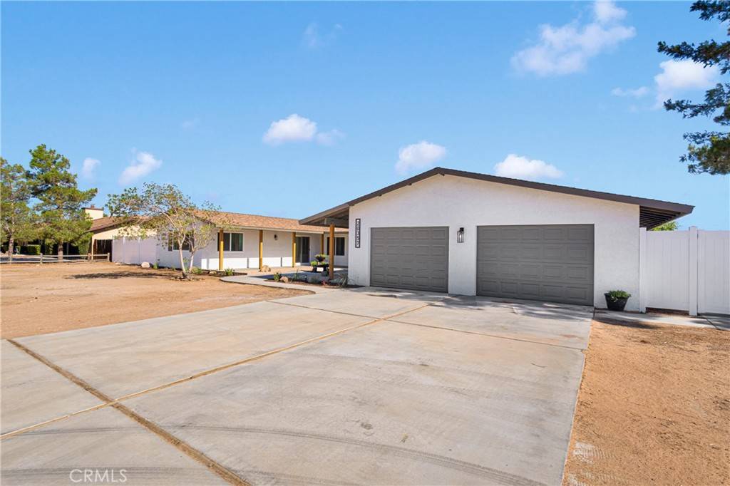 Apple Valley, CA 92307,20357 Shoshonee RD